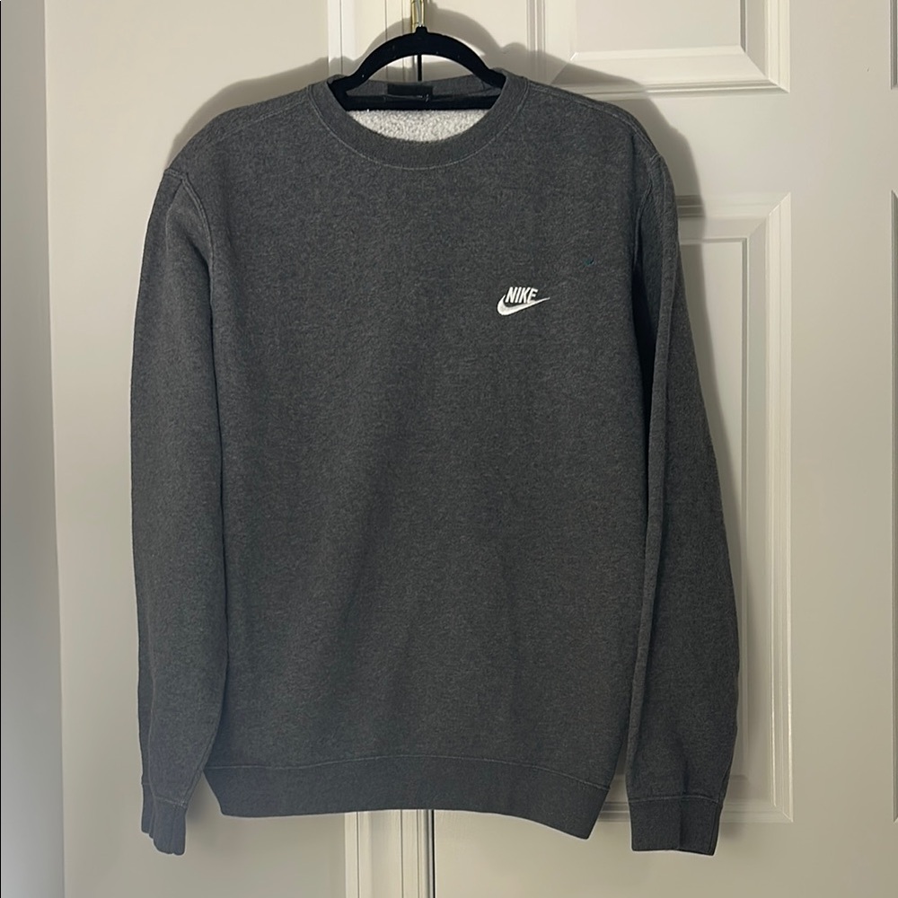 Nike crewneck